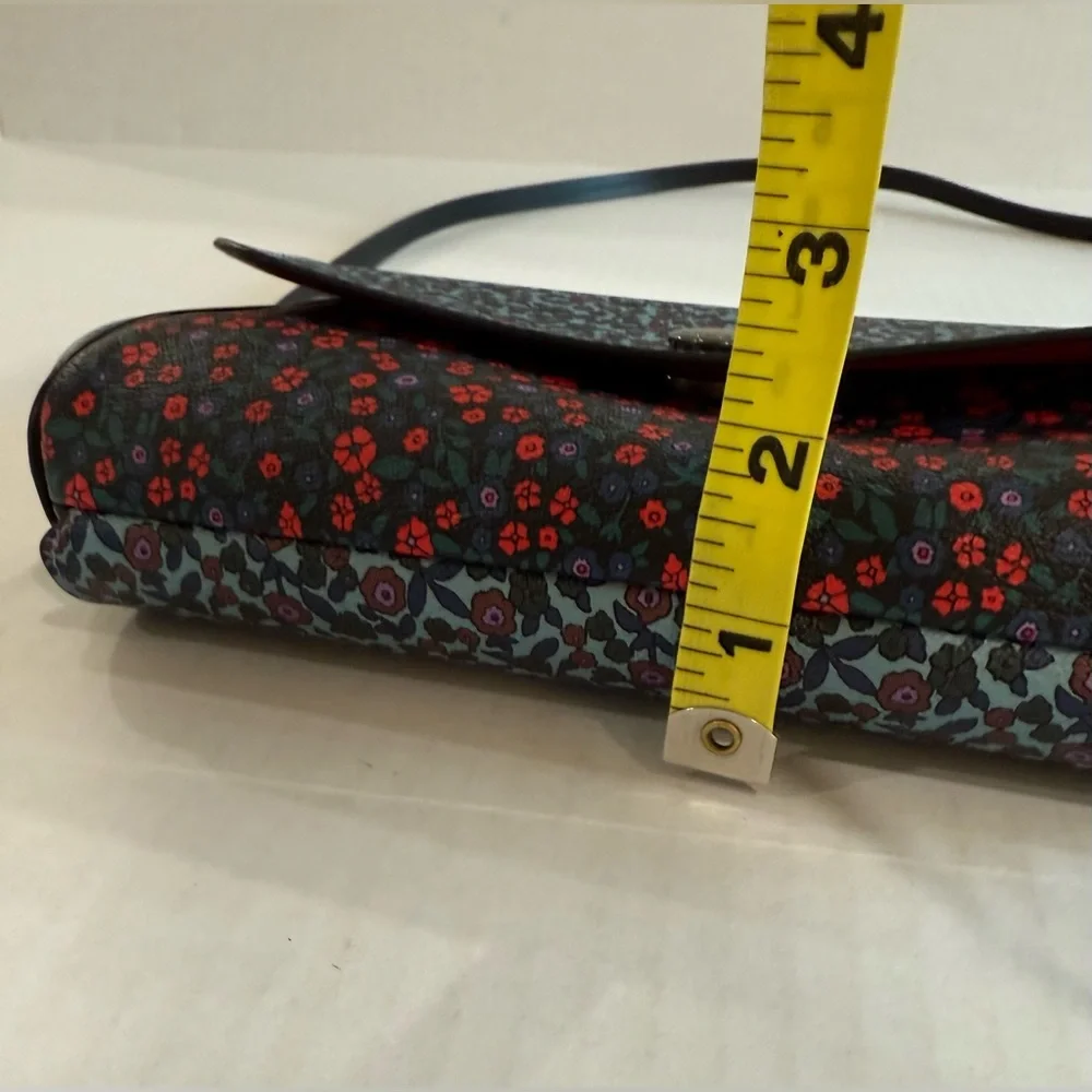 Coach Reversible Floral Crossbody Bag With A Detachable Strap C1782-F59535 - Picture 10 of 16